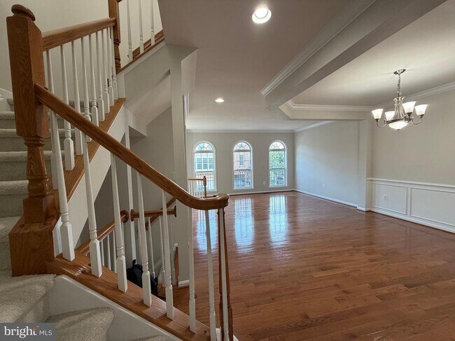 Foto del edificio - 5669 Faircloth Ct