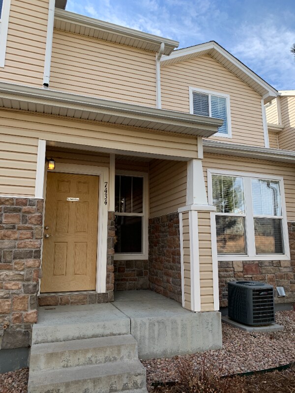 Foto del edificio - 7434 Sandy Springs Point