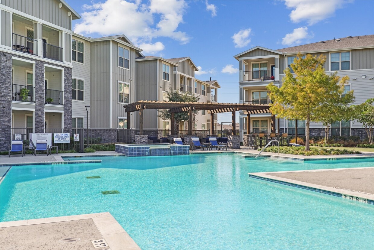 Primary Photo - 14100 Will Clayton Pkwy