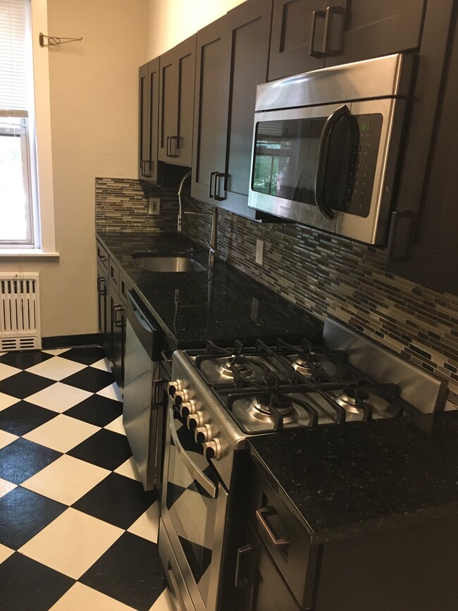 Foto del edificio - 329 Spruce St
