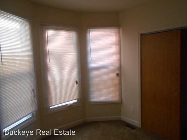 Building Photo - 4 br, 2 bath Apartment - 1725 Summit St.