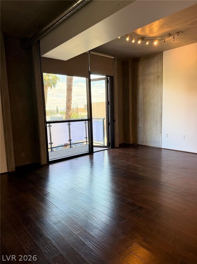 Foto del edificio - 353 E Bonneville Ave