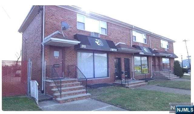 Foto principal - 294 Liberty St