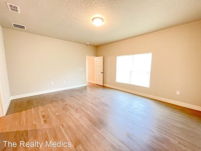 Building Photo - 4 br, 2 bath House - 1745 Rangoon Rd NW