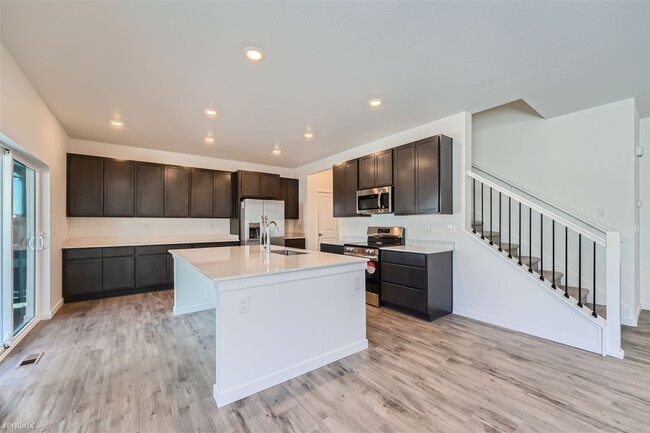 Building Photo - 4 br, 2.5 bath House - 24475 East Atlantic...