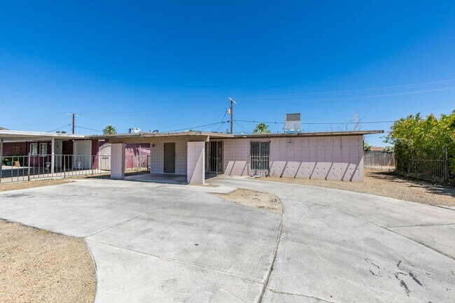 Building Photo - CHARMING 3 BED 2 BATH HOME FOR RENT! - SIN...