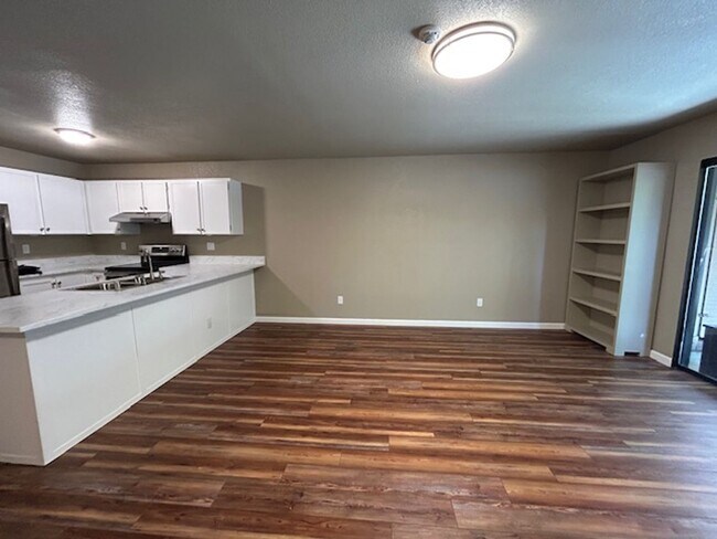 Foto del edificio - Charming 2 Bedroom, 1 Bath Condo in Cotati...