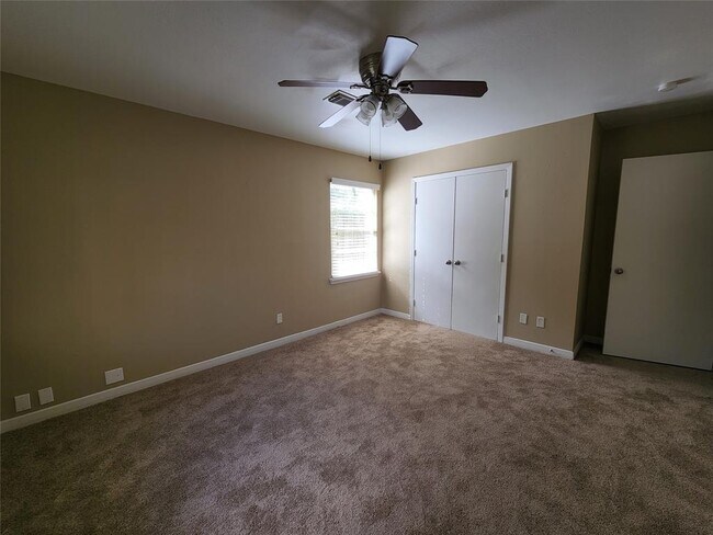 Foto del edificio - 7802 Marinette Dr