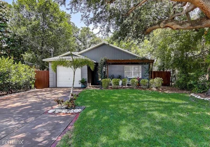 Primary Photo - 3 br, 2 bath House - 3606 W Iowa Avenue