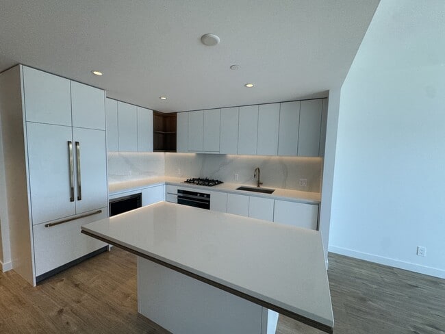 Building Photo - 720 Farrow St