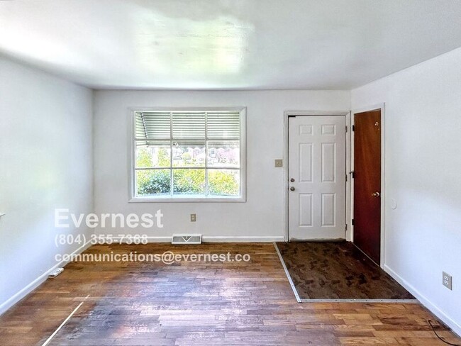 Building Photo - 1804 Trenton St