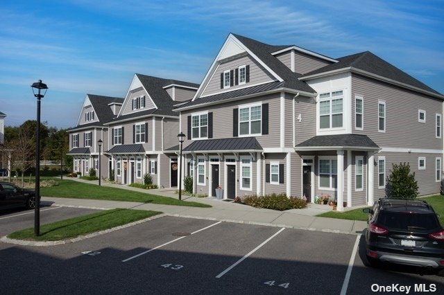 Building Photo - 191 Sutton Ct