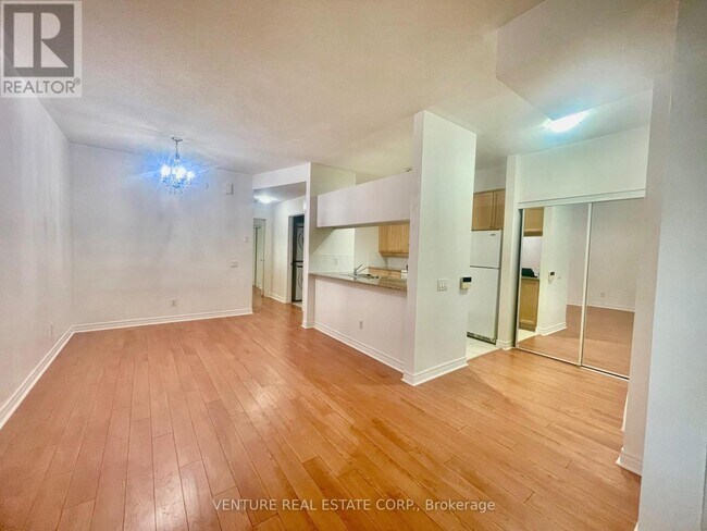 Building Photo - 83-TH83 Borough Dr