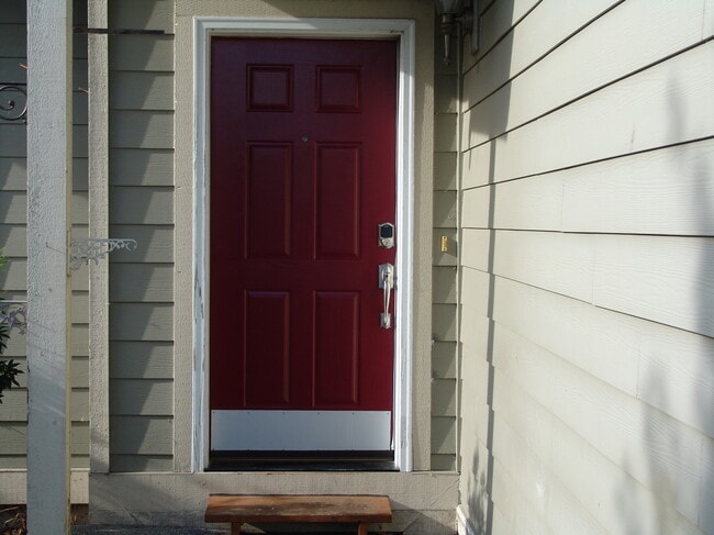 Building Photo - 4510 58th Dr NE