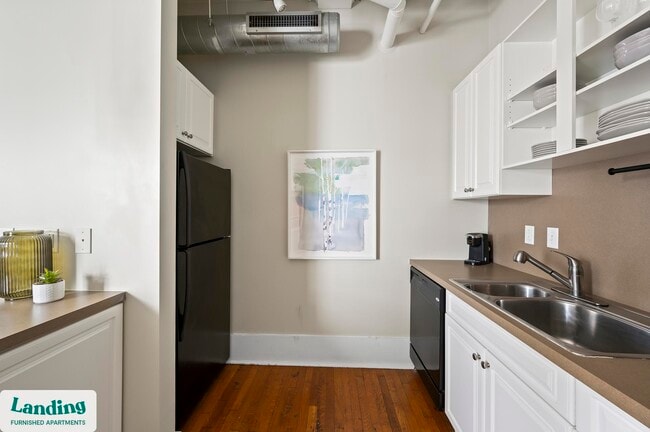 Building Photo - 211 Union St