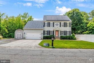 Building Photo - 523 Lincoln Dr