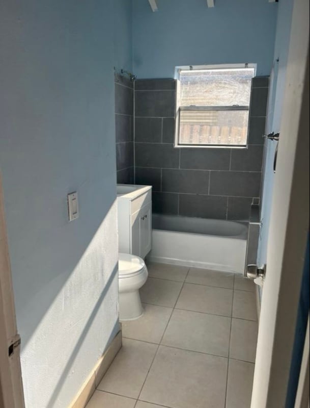 Building Photo - 519 NW 10th Ave