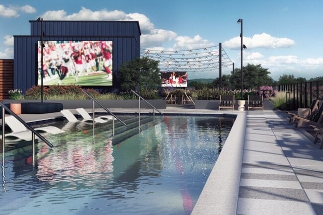 Building Photo - Current on Center