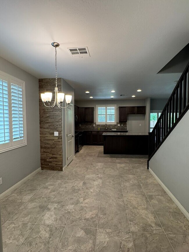 Foto del edificio - Beautiful Southwest Las Vegas Home in Gate...
