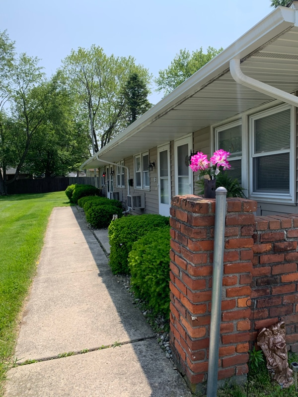 Foto principal - 15118 Tally Ho Dr
