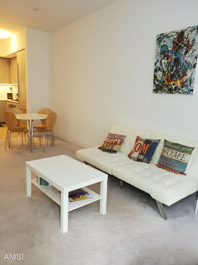 Foto del edificio - 1 br, 1.5 bath House - 318 Main St