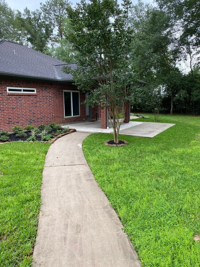 Foto del edificio - 7518 Nickaburr Creek Dr