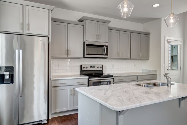 Foto del edificio - 798 Cottage Park Dr