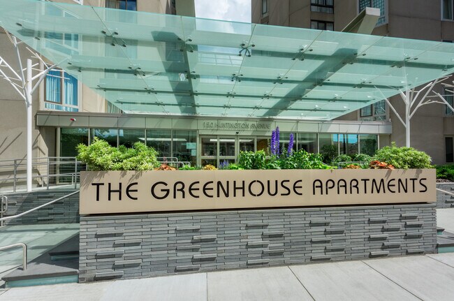 Foto del edificio - 150 Huntington Ave