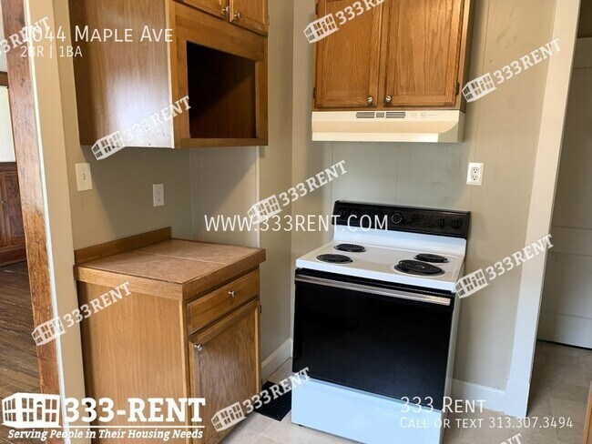 Foto del edificio - 1044 W Maple Ave