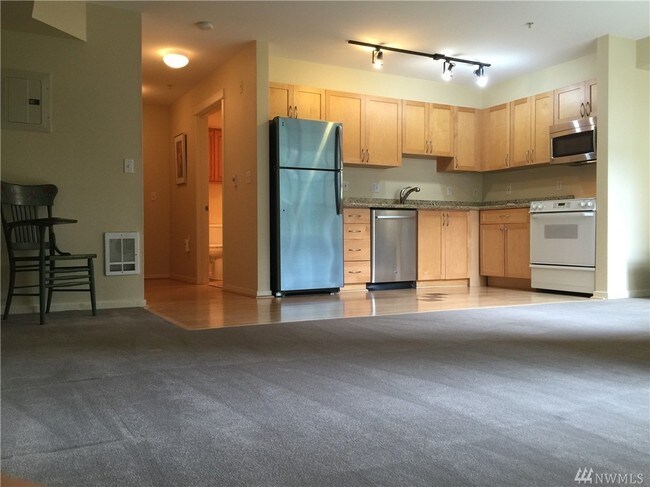 Foto del edificio - 111 108th Ave NE