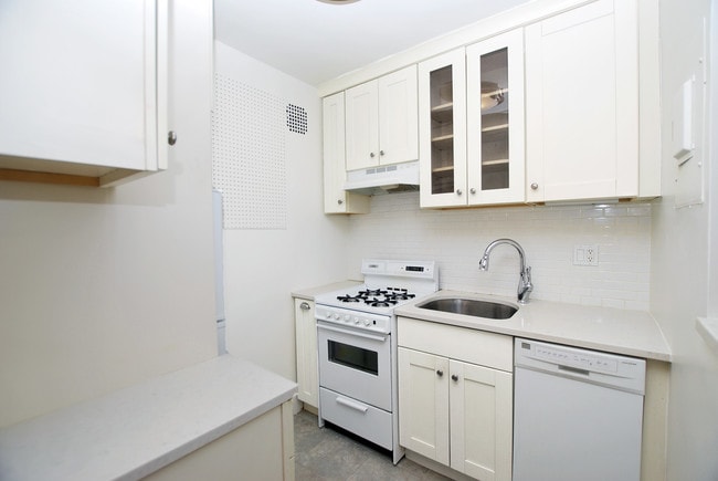 Foto del edificio - 131 W 85th St