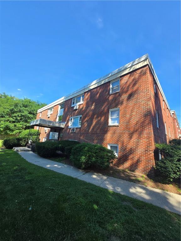 Building Photo - 2160 Mineral Spring Ave