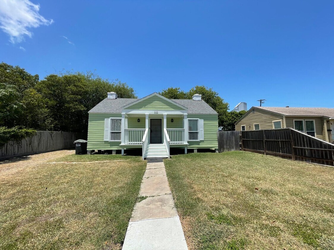 Foto principal - 322 Beverly Dr