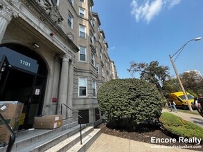 Building Photo - 1191 Boylston St