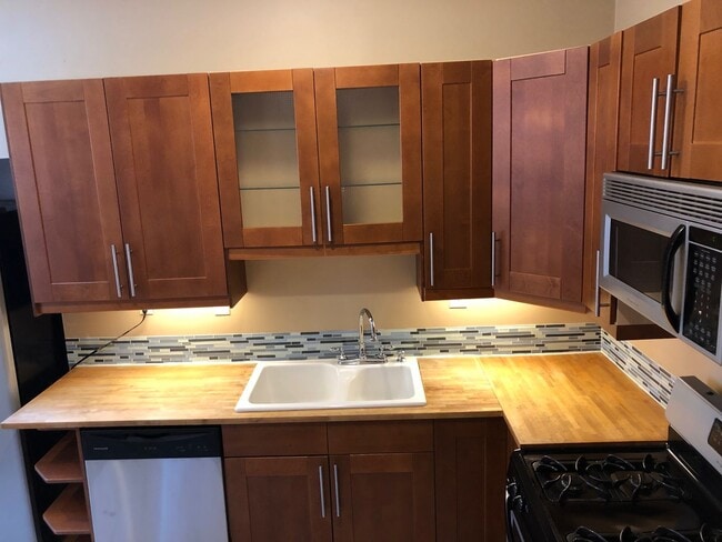 3 Bedroom Arlington / Southside Slopes Tow... - 3 Bedroom Arlington / Southside Slopes Tow... House