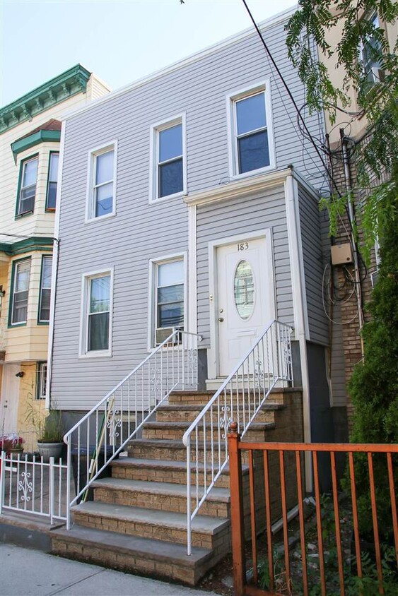 Primary Photo - 183 Hackensack Plank Rd