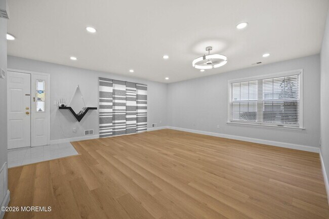 Foto del edificio - 1115 Roseberry Ct