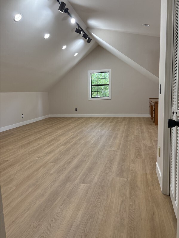 Building Photo - 10436 Edinburgh Dr