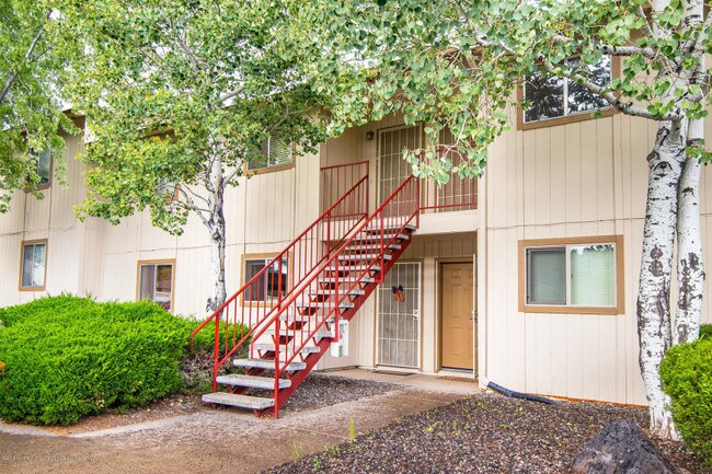 Foto del edificio - 2401 West St