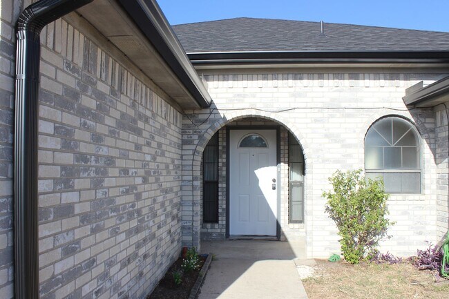 Foto del edificio - Charming 3-Bedroom Home in Jamesway Addition – Available Now!