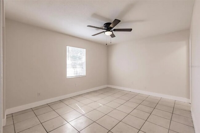 Foto del edificio - 1665 Florence Ave