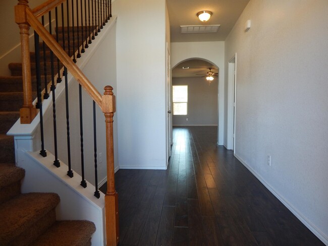 Building Photo - 1310 Stonewall Ridge