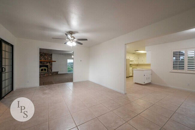 Building Photo - Westside Fresno Home with SOLAR, 4BR/3BA, ...
