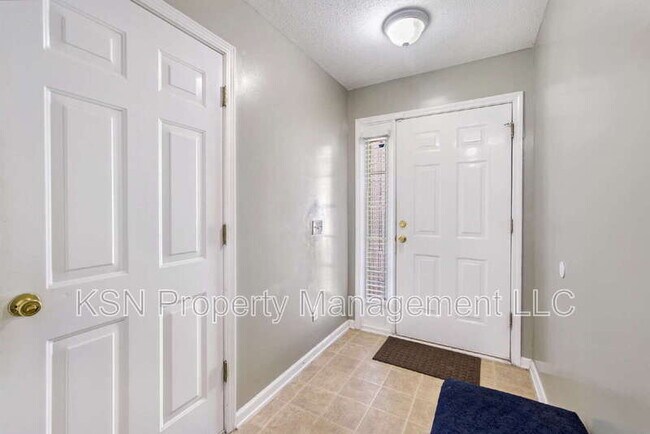 Foto del edificio - 13 Orchid Ln