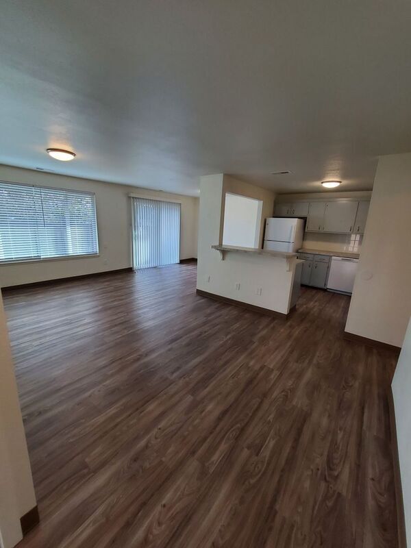 Foto del edificio - 2308 NW Garryanna St