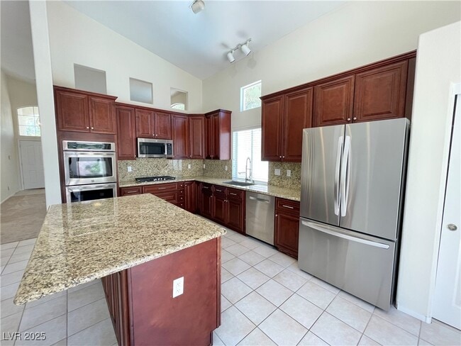 Building Photo - 20 Staghorn St