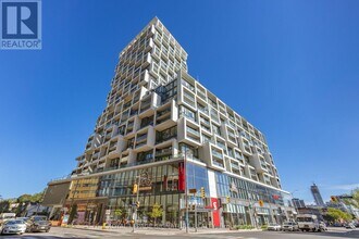 Building Photo - 5 Soudan Ave