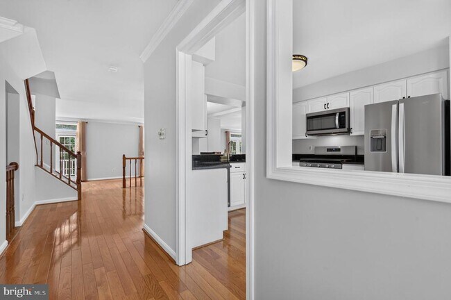 Building Photo - 7259 Worsley Way