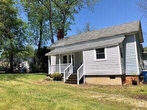 Building Photo - 612 Noles Dr