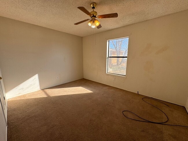 Building Photo - HUD Approved Home!